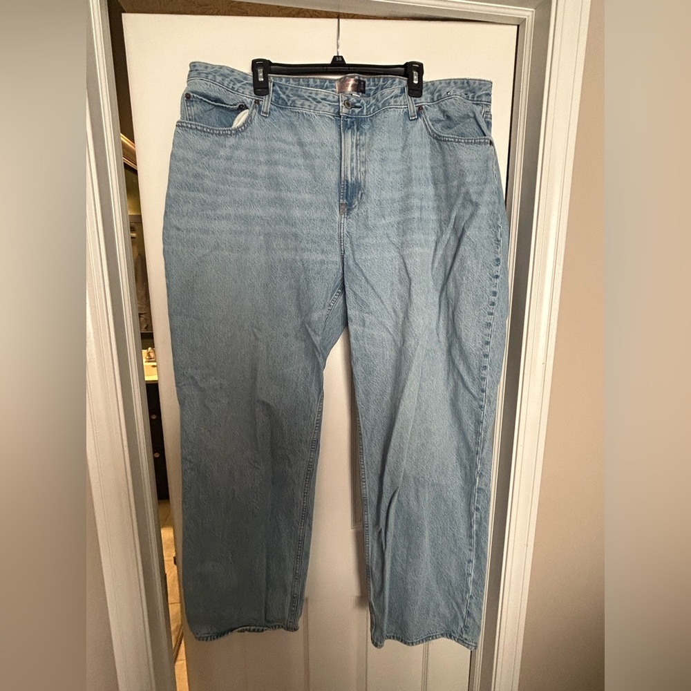 Abercrombie & Fitch Light Wash Denim Jeans
